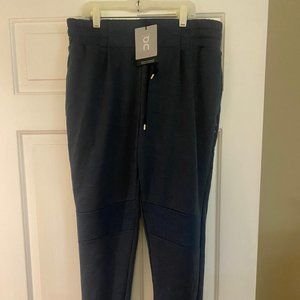 On Running Navy Sweat Pant Large New With Tags NWT